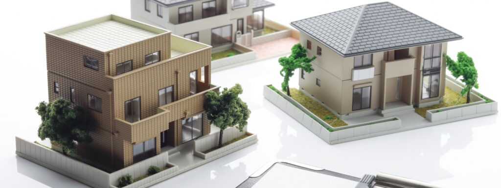 精密な住宅模型、二棟の異なるデザインの家